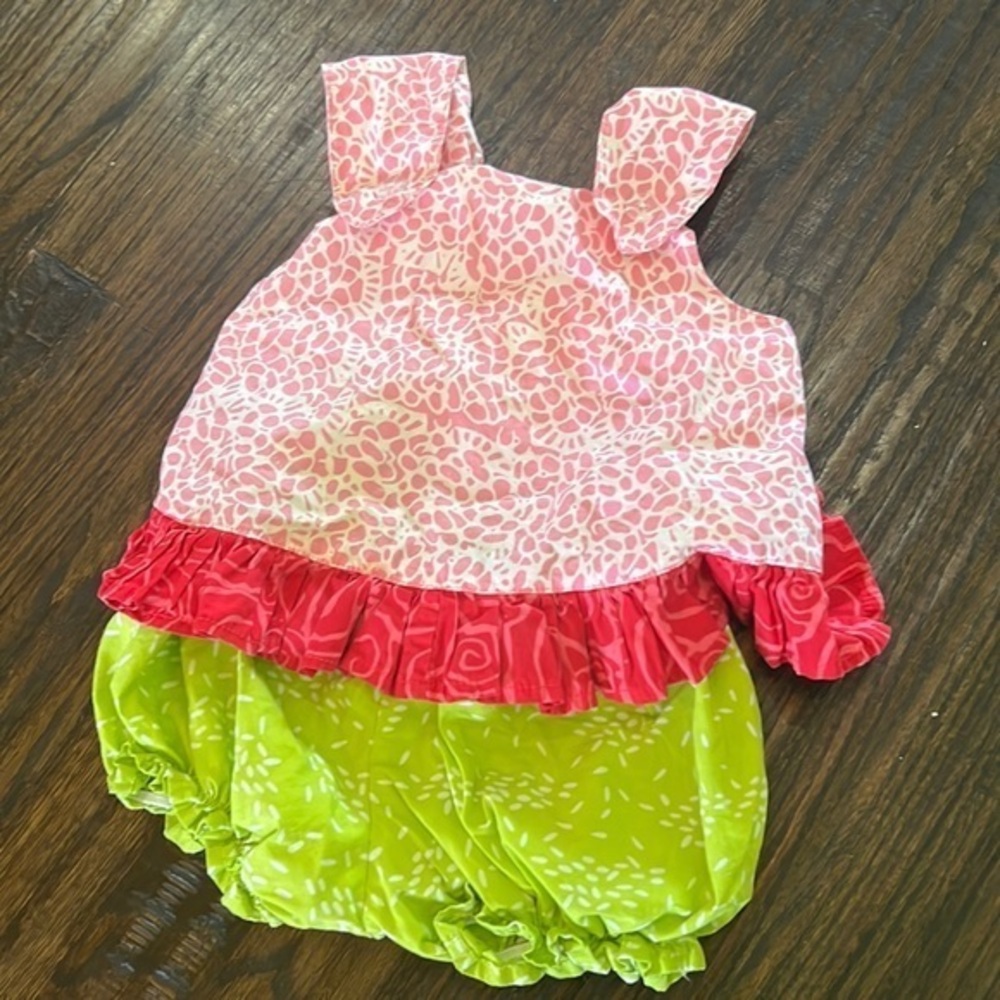 2 Piece Apron top and ruffle bottom 12 month